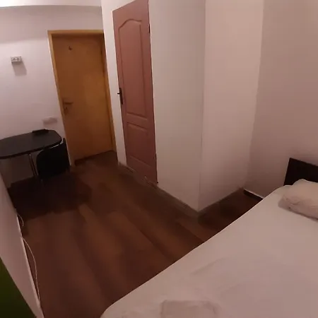 Hotel Budget By Hr